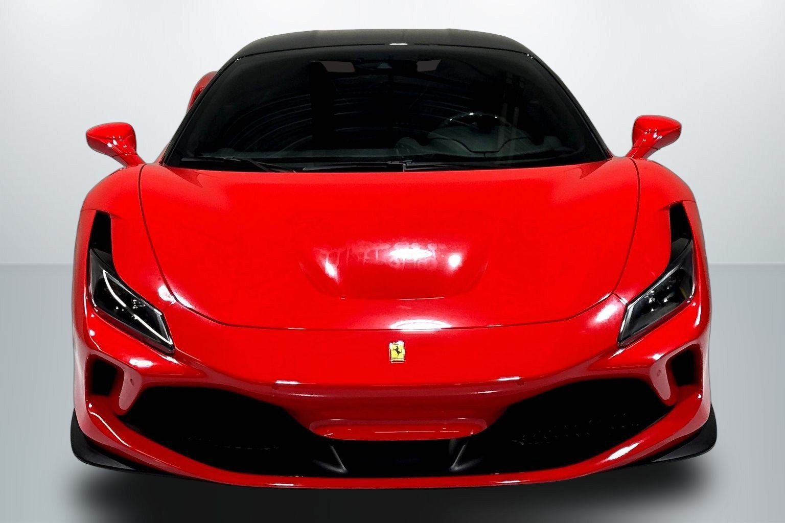 Used 2020 Ferrari F8 Tributo RWD image 2