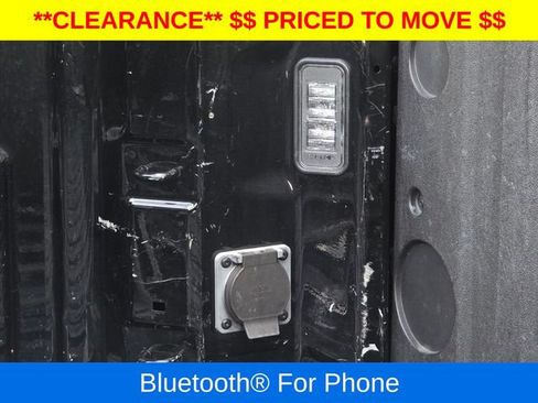Certified 2025 Chevrolet Silverado 1500 LT AWD/4WD image 28
