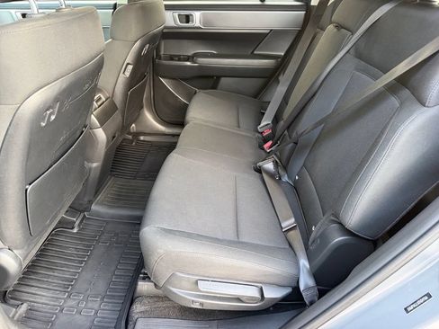 Used 2024 Hyundai Santa Fe SE FWD image 13