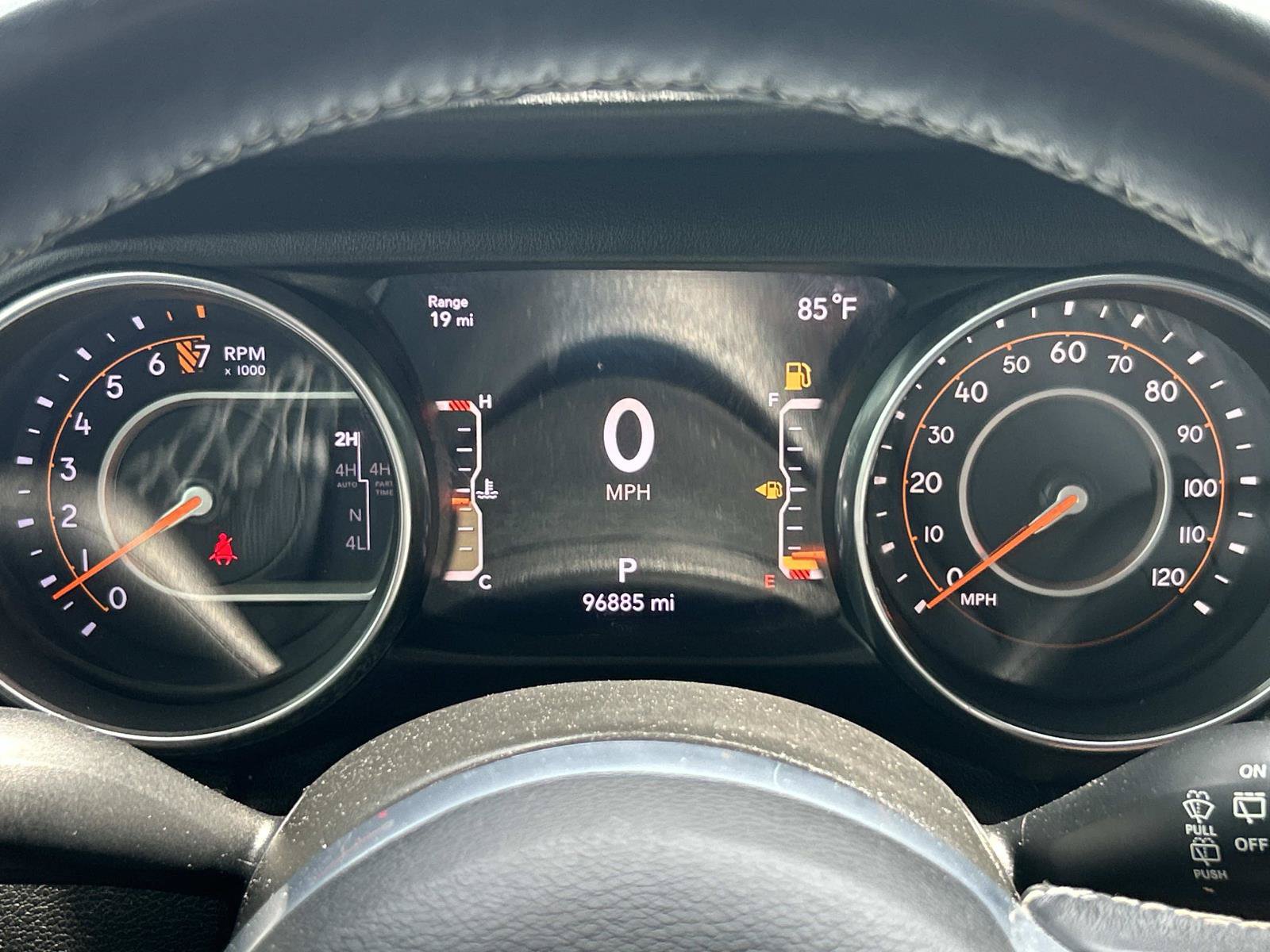 Used 2019 Jeep Wrangler Unlimited Sahara AWD/4WD image 43