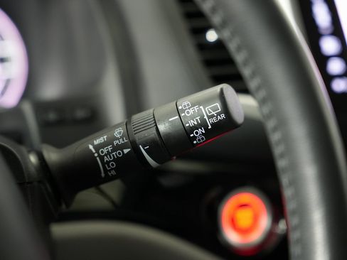 Used 2017 Honda Pilot Elite image 18