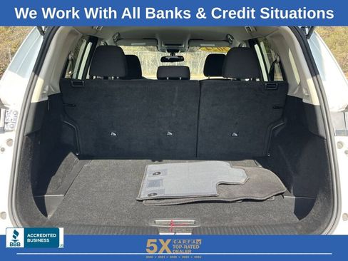 Used 2024 Nissan Rogue S image 24