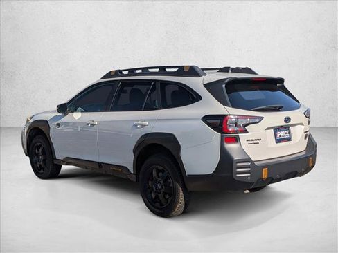 Used 2022 Subaru Outback Wilderness image 7