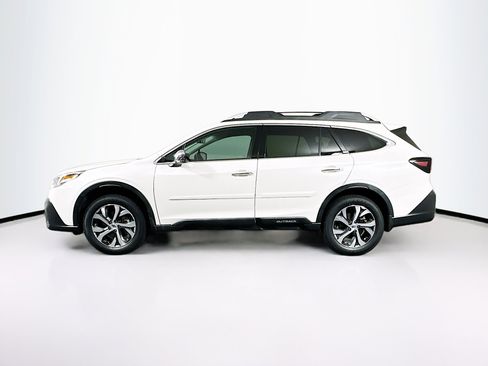 Used 2020 Subaru Outback Touring XT AWD/4WD image 4