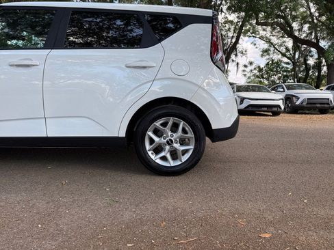Used 2025 Kia Soul LX w/ LX Technology Package image 27