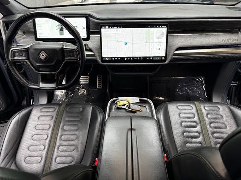 Used 2022 Rivian R1T Launch Edition image 35
