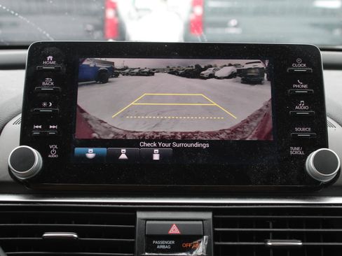 Used 2019 Honda Accord Sport image 11