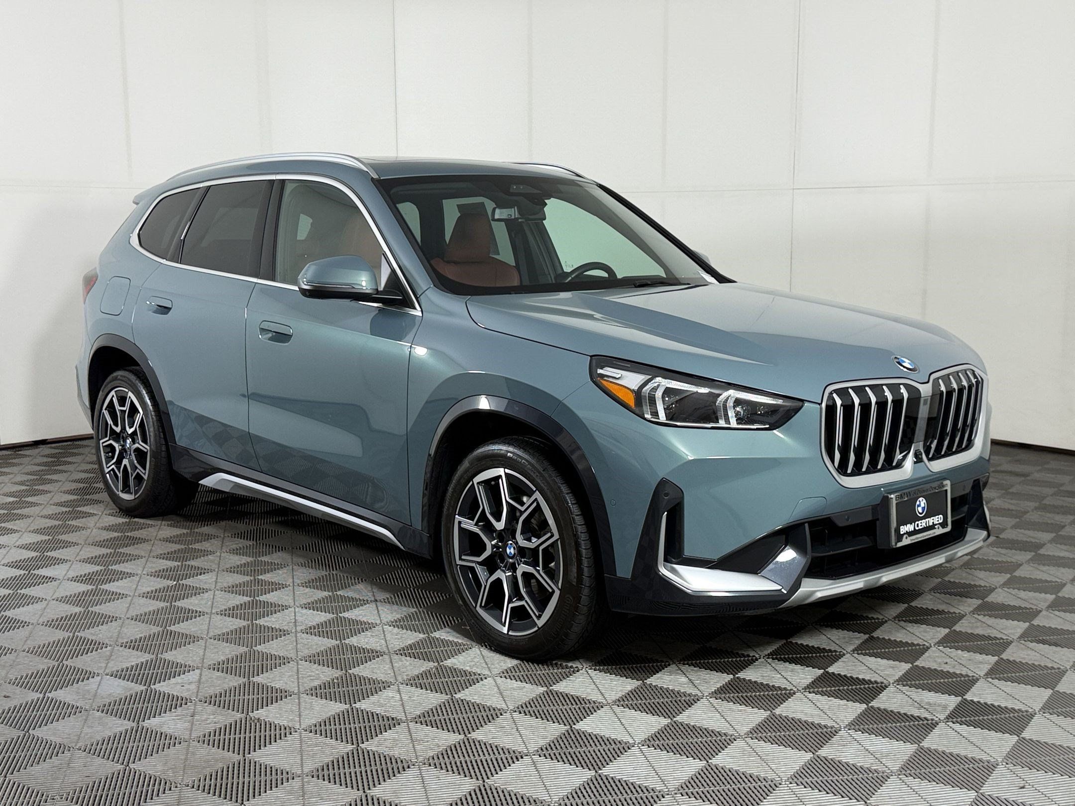 Used 2026 BMW X1 xDrive28i w/ Technology Package AWD/4WD image 7