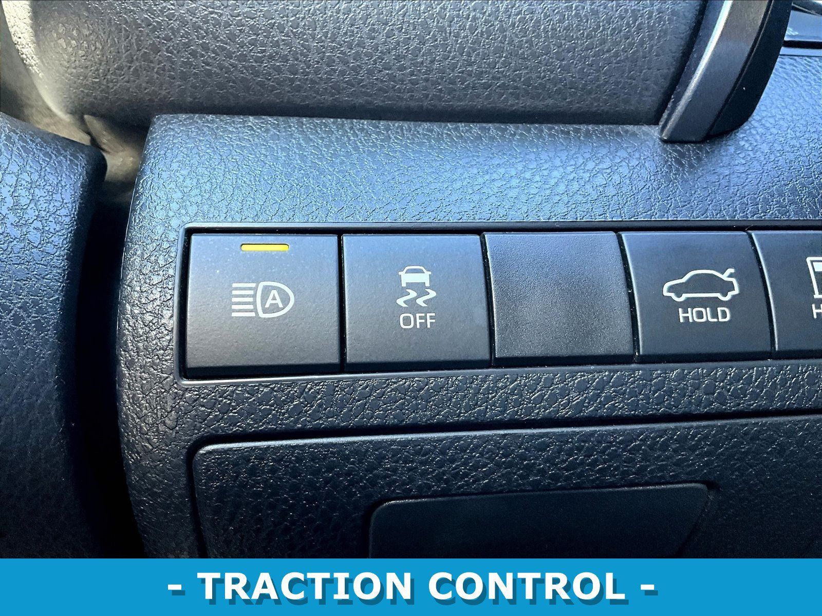 Used 2019 Toyota Camry SE w/ Convenience Package FWD image 15