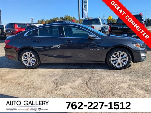 Used 2023 Chevrolet Malibu LT image 3