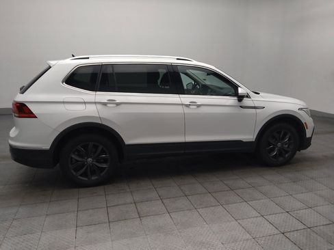 Used 2024 Volkswagen Tiguan SE FWD image 10