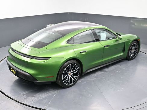 Used 2023 Porsche Taycan image 43