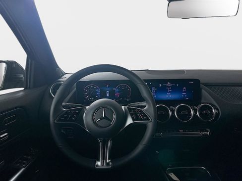 Certified 2026 Mercedes-Benz GLA 250 4MATIC image 28