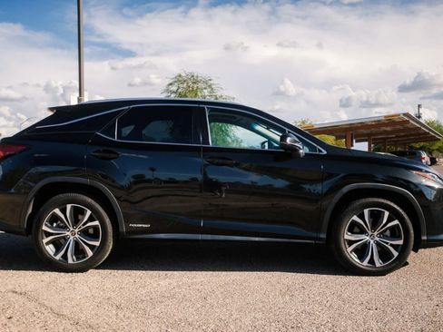 Used 2018 Lexus RX 450h AWD image 5