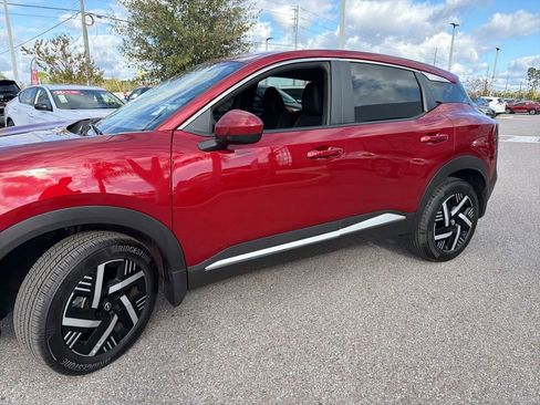 Certified 2025 Nissan Kicks SV image 6