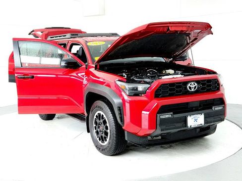 Used 2025 Toyota 4Runner TRD Off-Road Premium w/ Tow Technology Package AWD/4WD image 9
