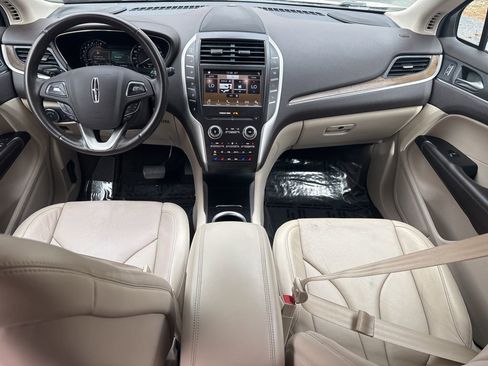 Used 2019 Lincoln MKC Reserve w/ MKC Technology Package FWD image 17