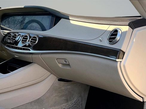 Used 2019 Mercedes-Benz S 560 4MATIC Sedan image 26