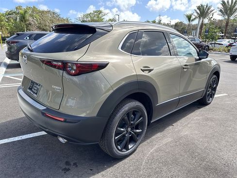 New 2024 MAZDA CX-30 Carbon image 25
