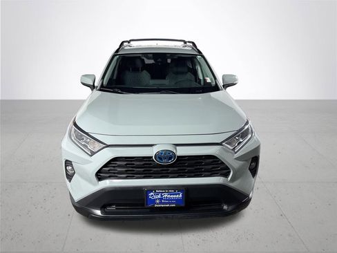 Used 2021 Toyota RAV4 XLE w/ Carpet Mat Package (TMS) image 3