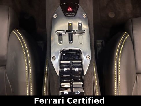 Used 2022 Ferrari SF90 Spider image 32