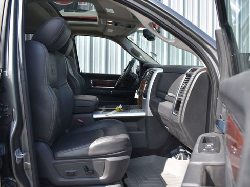 Used 2012 RAM 2500 Laramie w/ Cold Weather Group AWD/4WD image 25