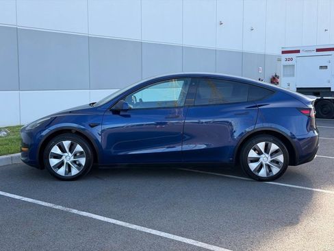 Used 2022 Tesla Model Y Long Range AWD/4WD image 8