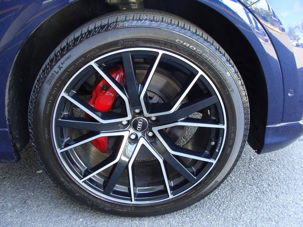 Used 2019 Audi Q8 Prestige AWD/4WD image 40