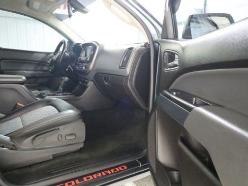Used 2018 Chevrolet Colorado Z71 image 10