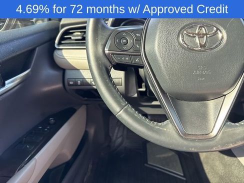 Used 2022 Toyota Camry SE image 19