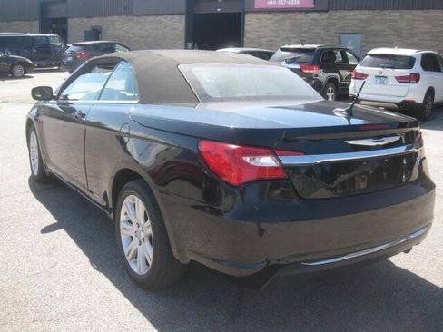 Used 2012 Chrysler 200 Touring FWD image 10