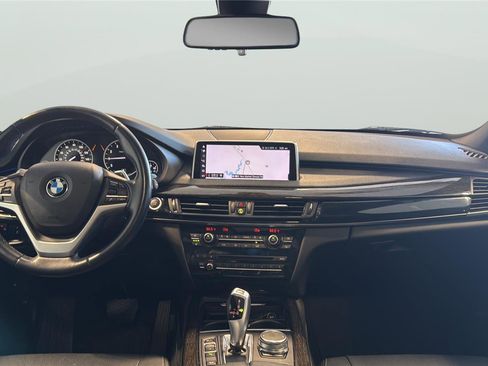 Used 2018 BMW X5 xDrive40e w/ Driving Assistance Package image 11