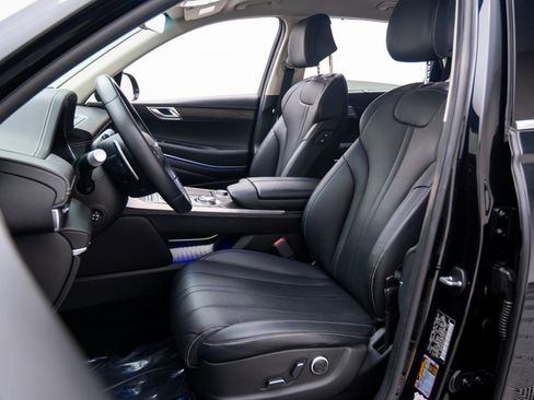 Used 2024 Genesis GV80 2.5T image 15