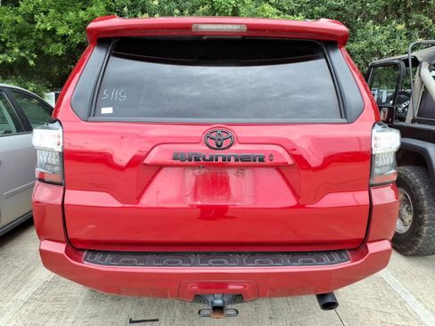 Certified 2020 Toyota 4Runner SR5 Premium w/ Moonroof Package AWD/4WD image 10