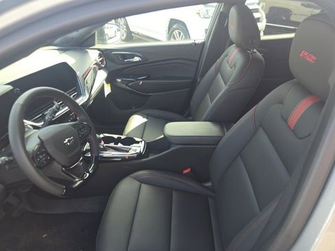 New 2026 Chevrolet Trax RS w/ Sunroof Package image 6