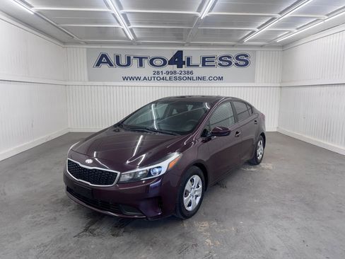 Used 2018 Kia Forte LX image 1