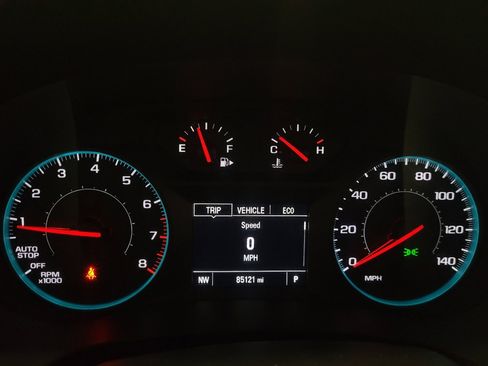 Used 2021 Chevrolet Malibu LT FWD image 23