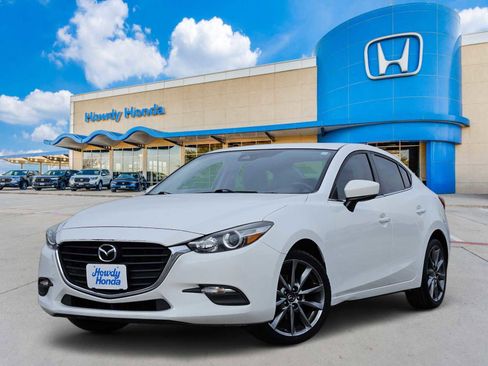 Used 2018 MAZDA MAZDA3 Touring image 1