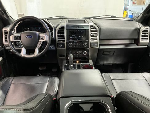 Used 2015 Ford F150 Lariat image 15