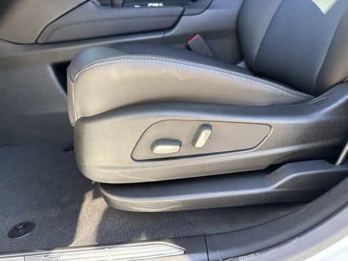 New 2026 Cadillac XT5 Luxury w/ LPO, Premium Carpet Package image 21