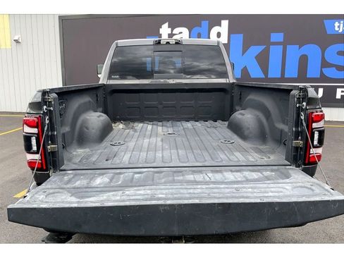 Used 2022 RAM 3500 Laramie AWD/4WD image 11