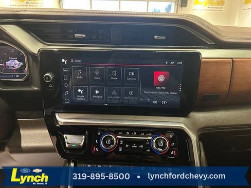 Used 2022 GMC Sierra 1500 Denali w/ Denali Reserve Package AWD/4WD image 13
