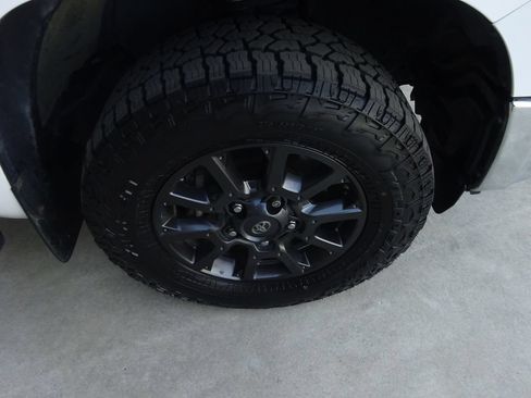 Used 2021 Toyota Tundra SR5 w/ Trail Edition AWD/4WD image 10