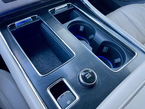 Used 2020 Lincoln Aviator Reserve w/ Equipment Group 201A image 44