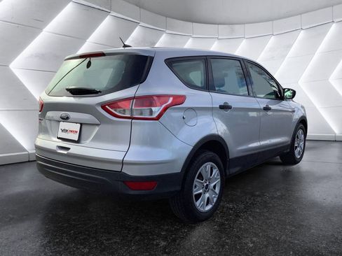 Used 2015 Ford Escape S image 4