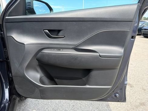 Used 2025 Hyundai Kona SEL AWD/4WD image 21
