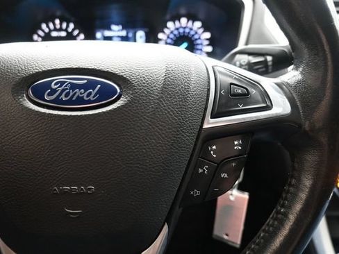 Used 2016 Ford Fusion SE w/ Equipment Group 201A FWD image 25