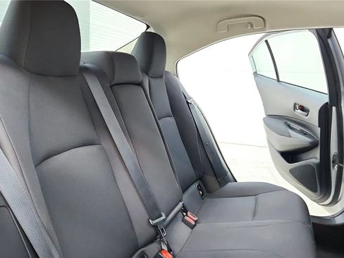 Used 2022 Toyota Corolla LE FWD image 34