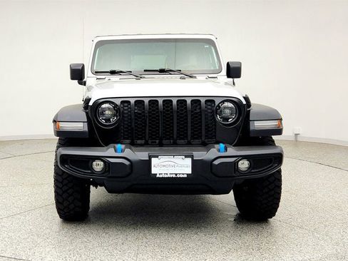 Used 2023 Jeep Wrangler Unlimited w/ Cold Weather Group AWD/4WD image 2