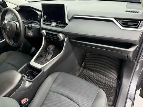 Used 2023 Toyota RAV4 LE image 18